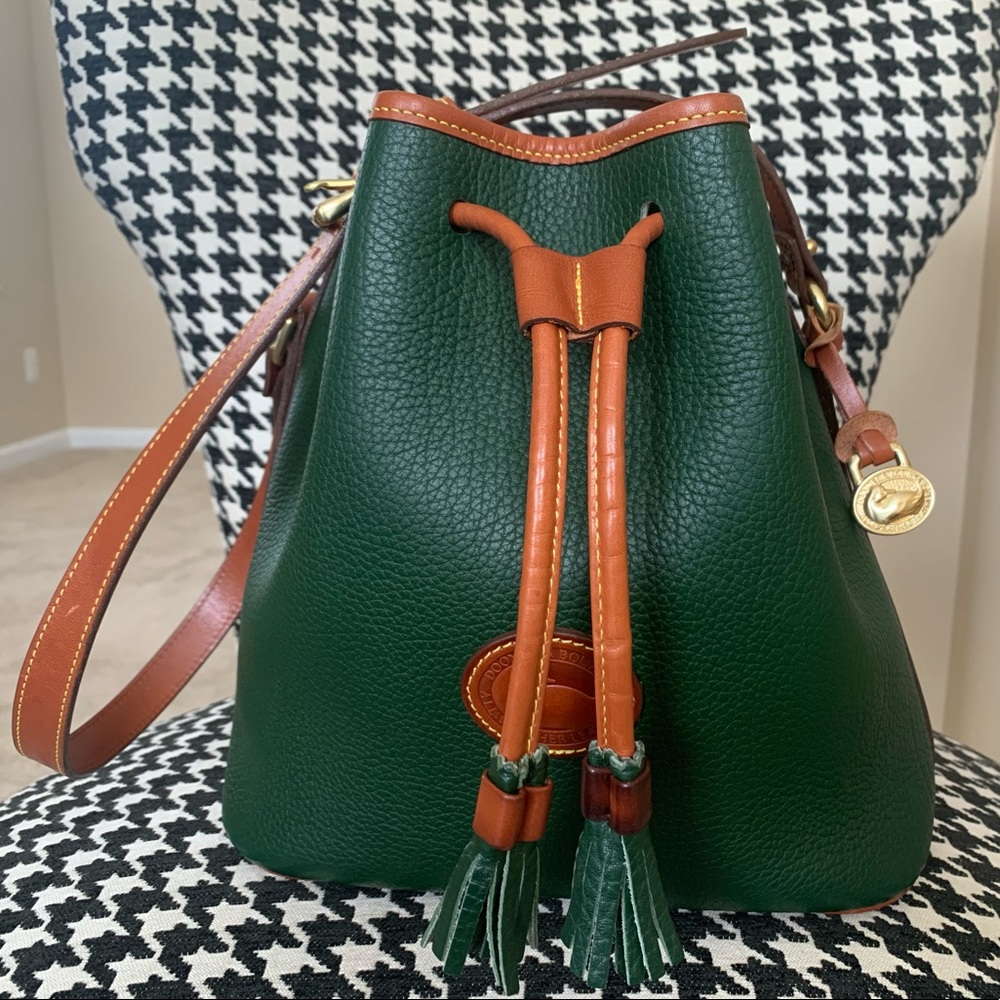 Dooney & Bourke Vintage Medium Drawstring